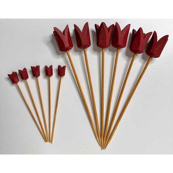 Vintage Wooden Folk Art Tulip Flowers Boquet Red Handcarved Large & Small 11 pcs - Picture 1 of 9